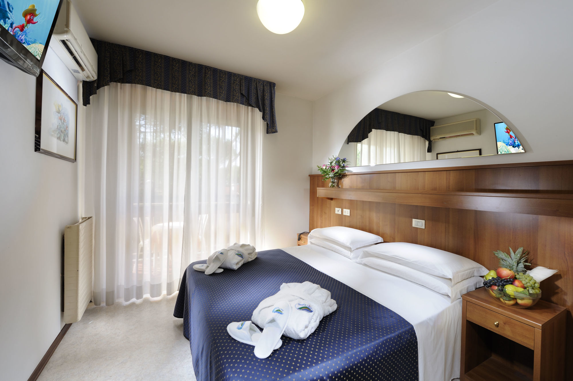 Hotel Vina De Mar Lignano Sabbiadoro Ngoại thất bức ảnh