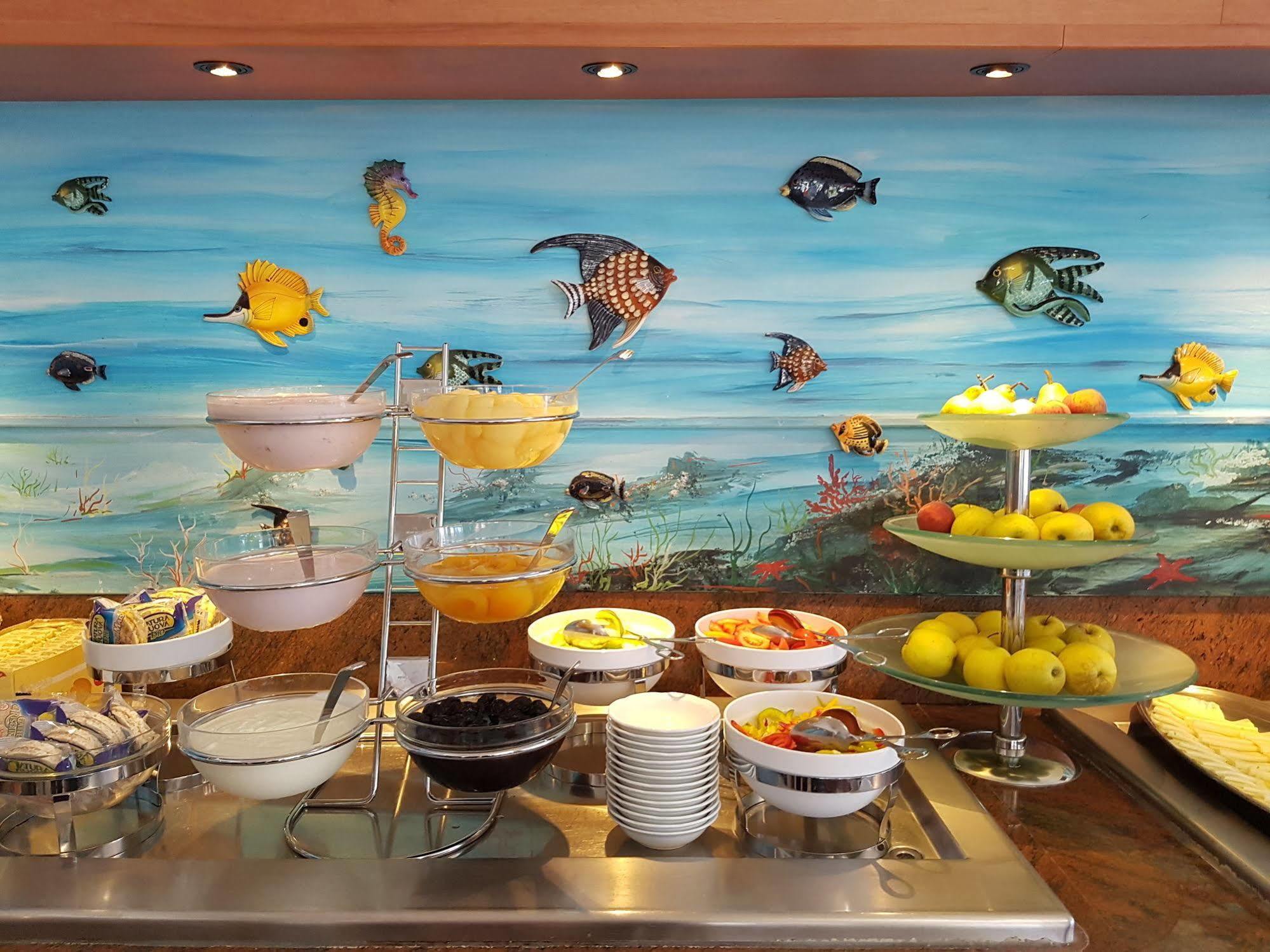 Hotel Vina De Mar Lignano Sabbiadoro Ngoại thất bức ảnh