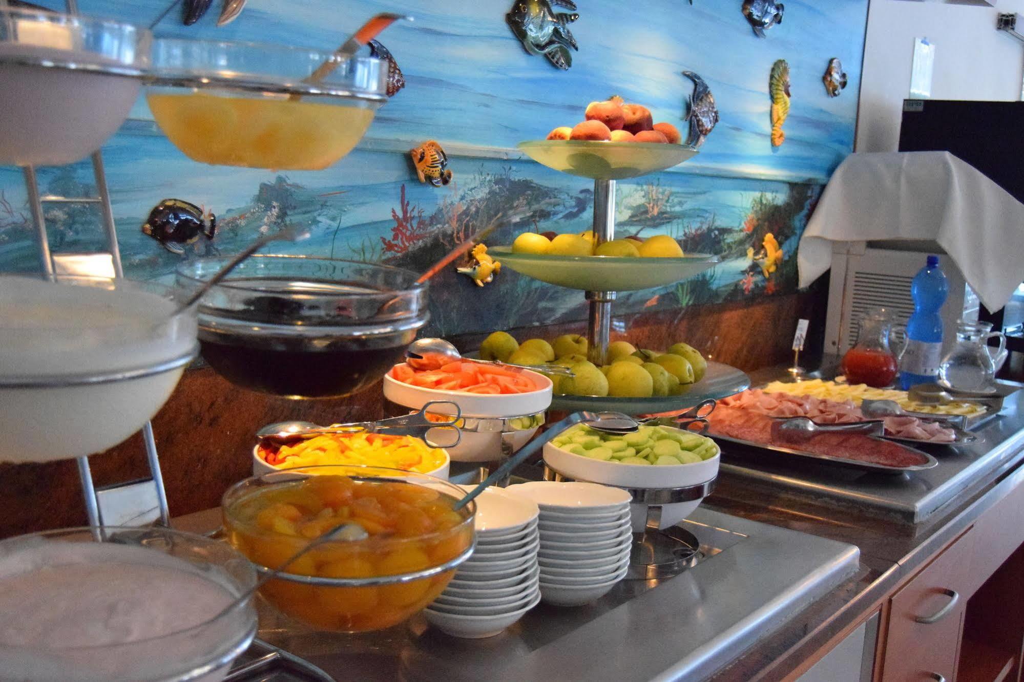 Hotel Vina De Mar Lignano Sabbiadoro Ngoại thất bức ảnh