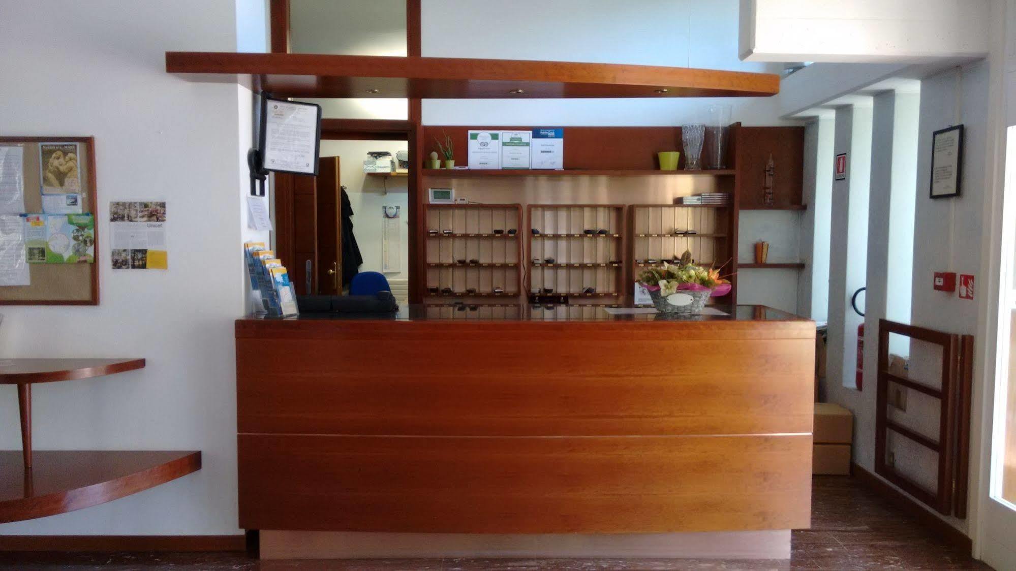 Hotel Vina De Mar Lignano Sabbiadoro Ngoại thất bức ảnh