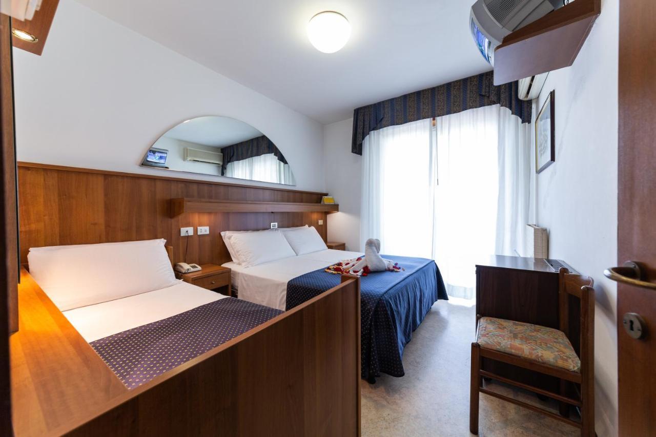 Hotel Vina De Mar Lignano Sabbiadoro Ngoại thất bức ảnh
