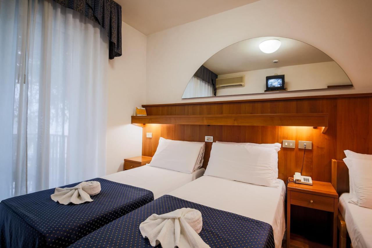 Hotel Vina De Mar Lignano Sabbiadoro Ngoại thất bức ảnh