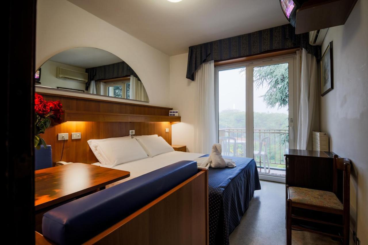 Hotel Vina De Mar Lignano Sabbiadoro Ngoại thất bức ảnh