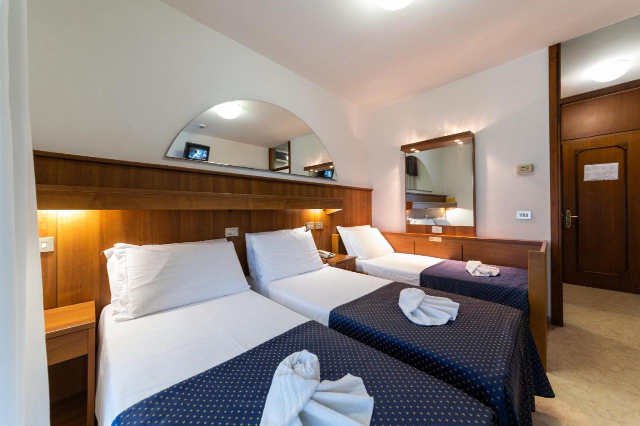 Hotel Vina De Mar Lignano Sabbiadoro Ngoại thất bức ảnh