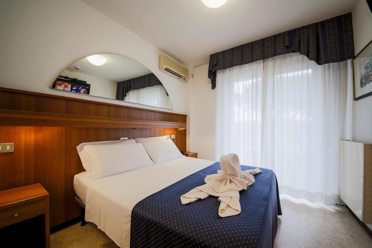 Hotel Vina De Mar Lignano Sabbiadoro Ngoại thất bức ảnh
