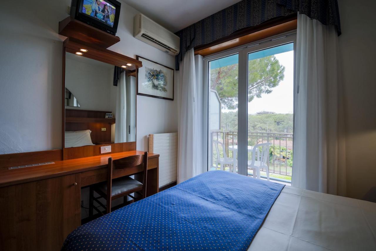 Hotel Vina De Mar Lignano Sabbiadoro Ngoại thất bức ảnh