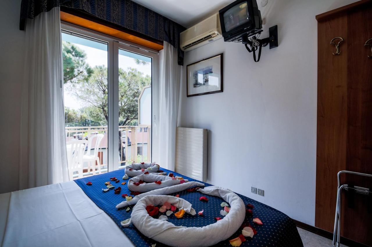 Hotel Vina De Mar Lignano Sabbiadoro Ngoại thất bức ảnh