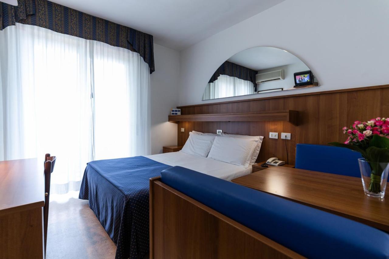 Hotel Vina De Mar Lignano Sabbiadoro Ngoại thất bức ảnh
