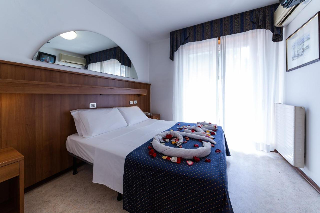Hotel Vina De Mar Lignano Sabbiadoro Ngoại thất bức ảnh